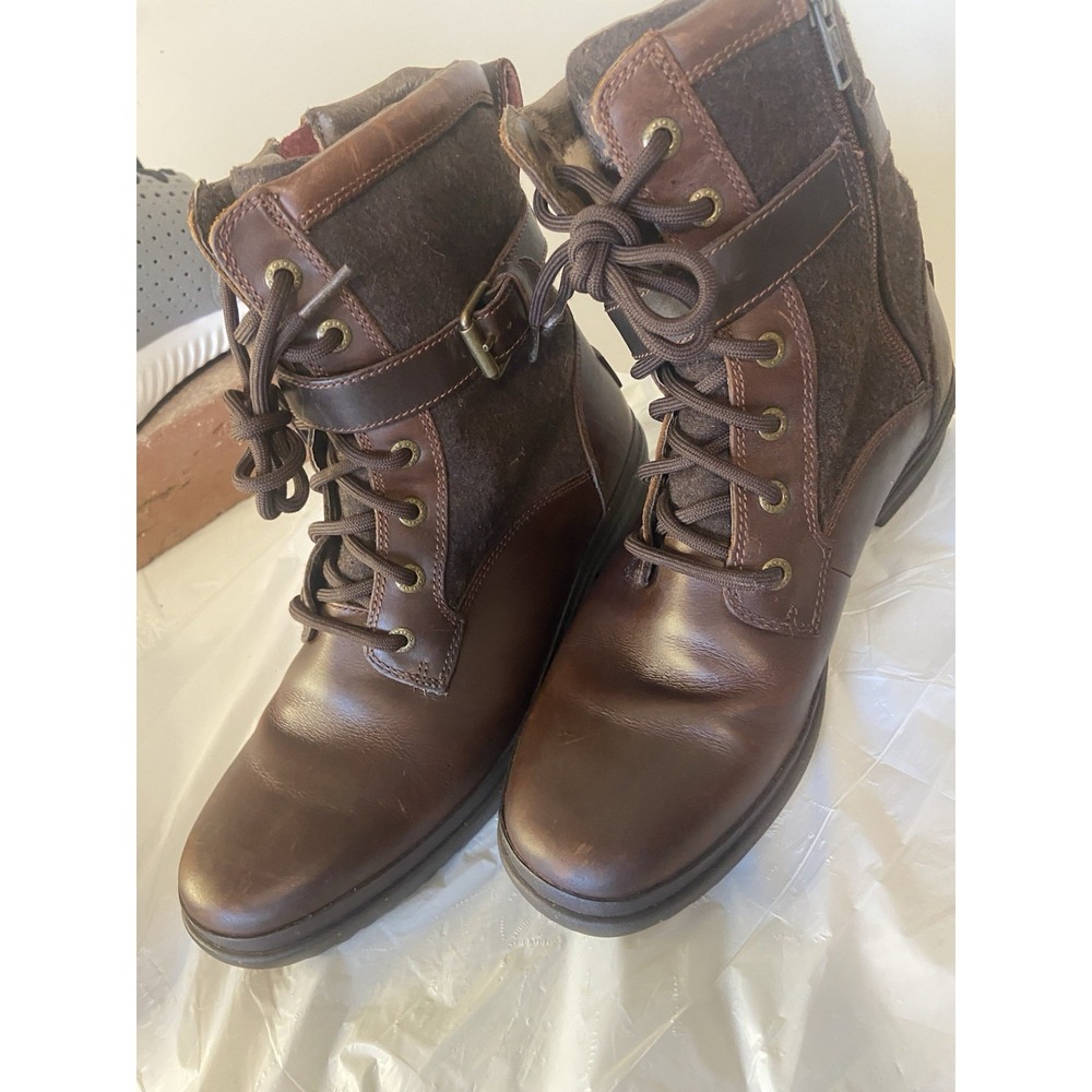 Women's UGG Brown Waterproof Fleece‎ Lined Mid Boots- Size 8-Rare In Great Cond.